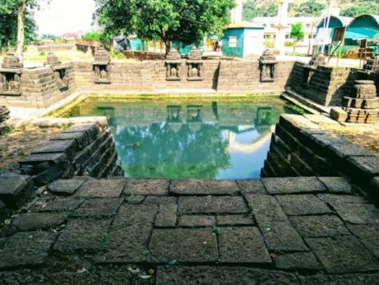Amruteshwar Temple-2